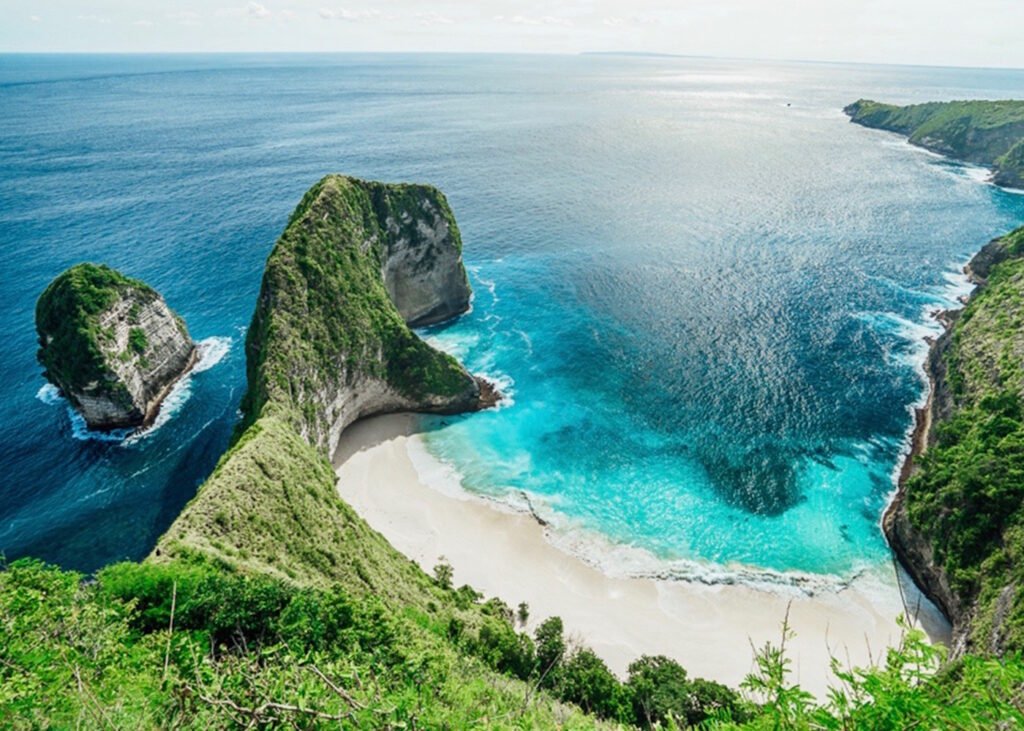 KelingKing-Beach-Nusa-Penida-Bali-Indonesia